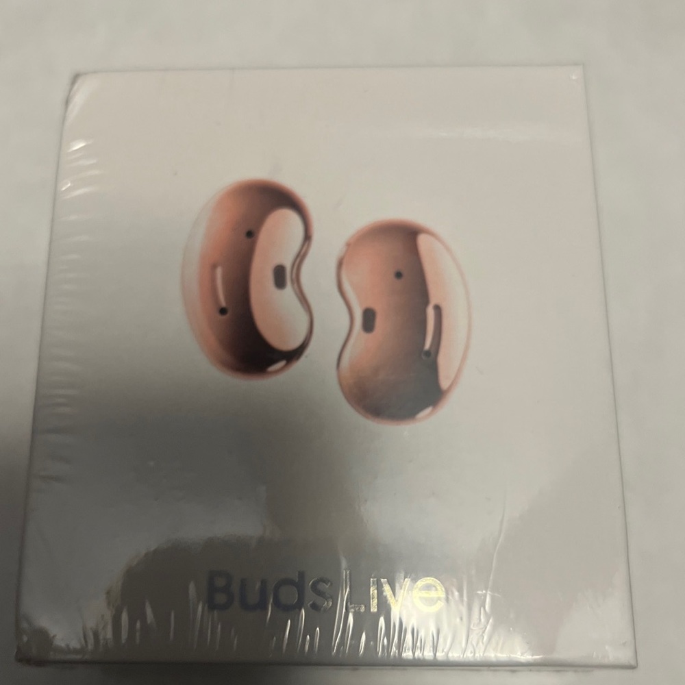 Samsung headphones color bronze pink.